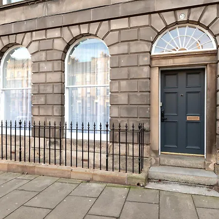 Luxury Georgian City Retreat By Sovo Apartments Edinburgh Exterior photo